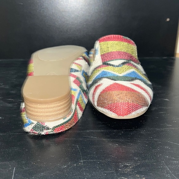 Universal Thread Fur Lined Mules Sz 6 - Picture 4 of 8